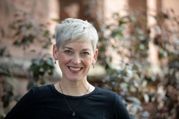 Laura Sizer, Senior Lecturer in Philosophy (Photo by Cheryl McGraw, 2022)