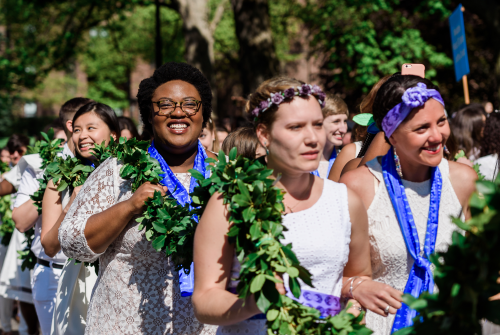 Students carrying the laurel in the Laurel Parade, 2016