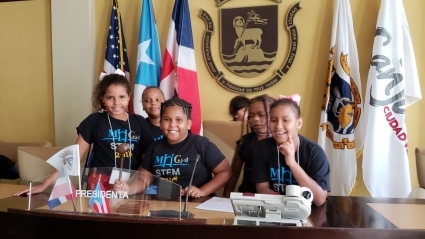 STEM Camp - Female students inside the Puerto Rico's mayor's office