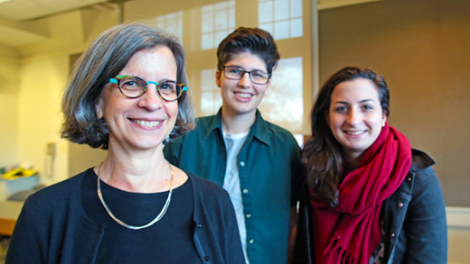 Lynn Morgan, Emily Jetmore ’18, and Emma “Lou” Goldfinch ’17 