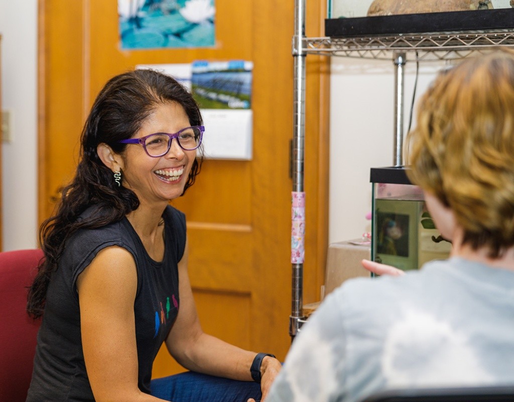 Beckman Scholar Moss Beeler ’26 with Patty Brennan