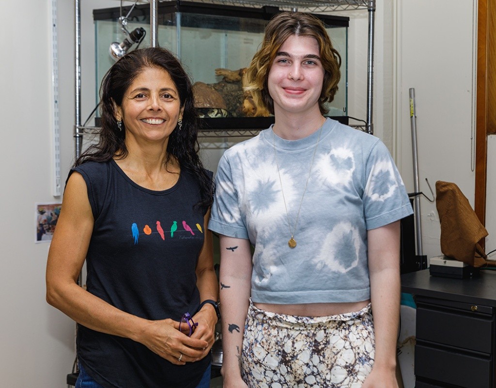 Beckman Scholar Moss Beeler ’26 with mentor Patty Brennan