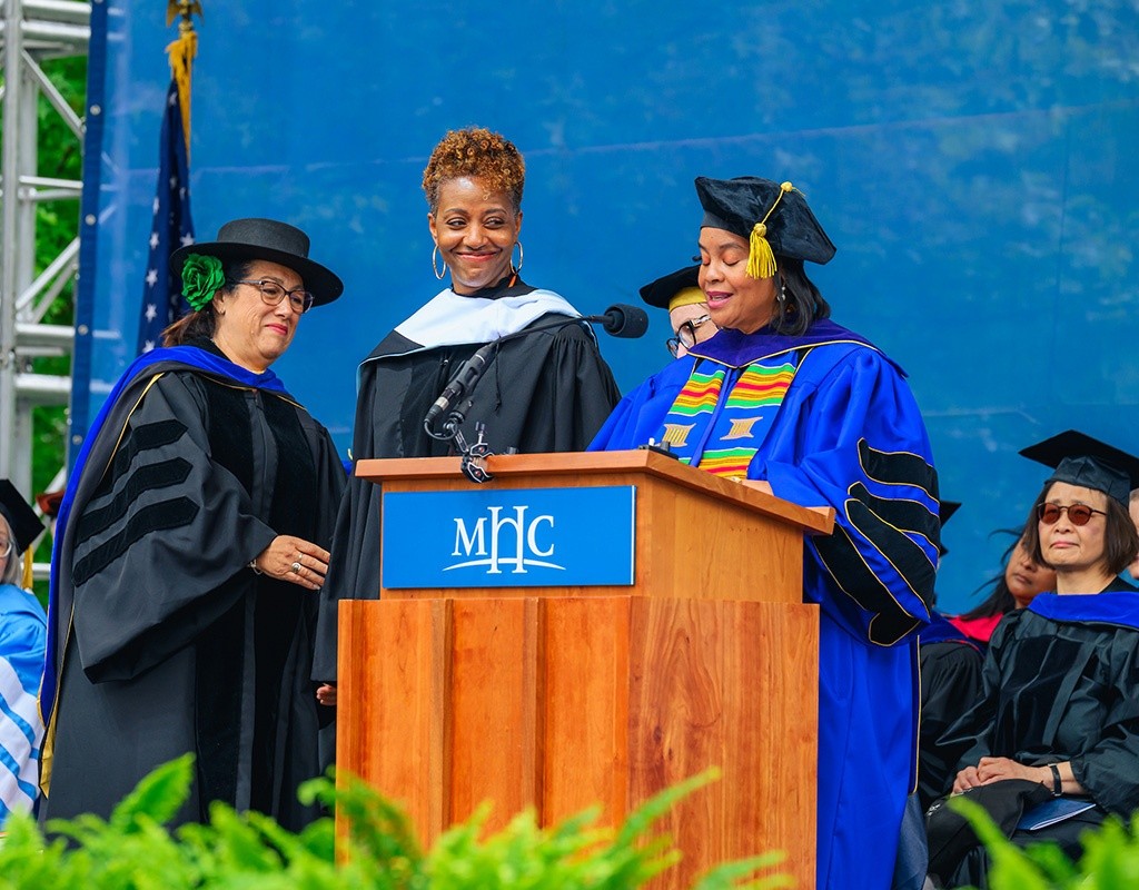 Tara Roberts ’91 honored during Commencement 2025