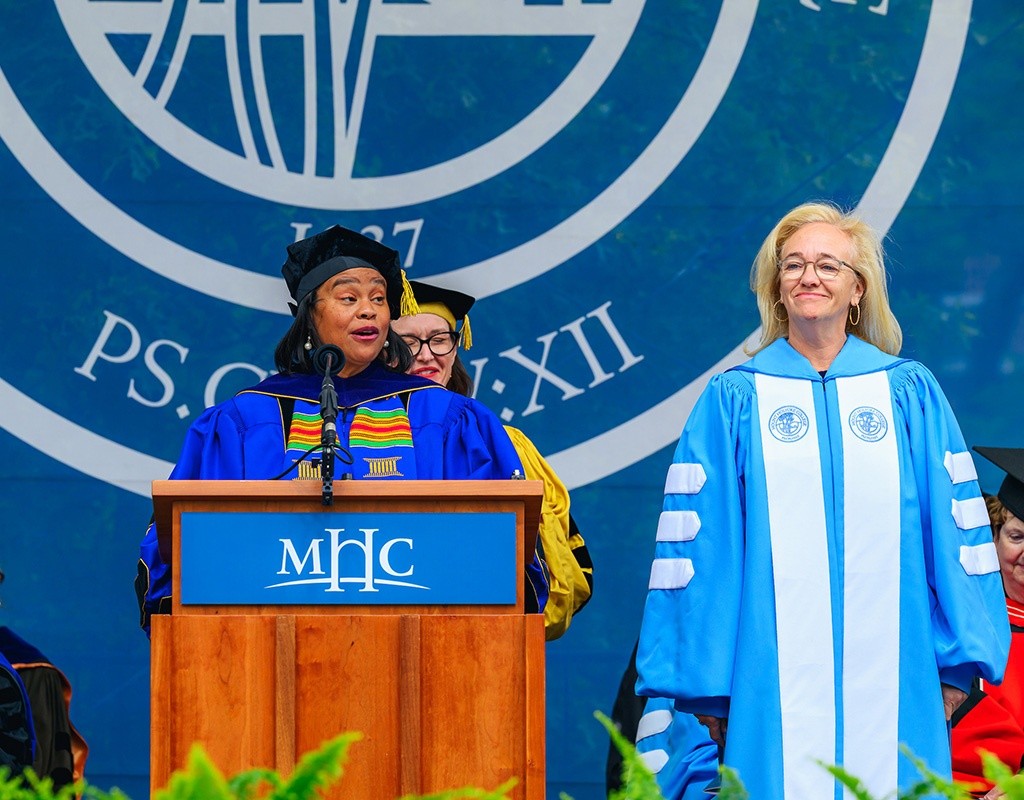 Bess Weatherman ’82 honored during Commencement 2025