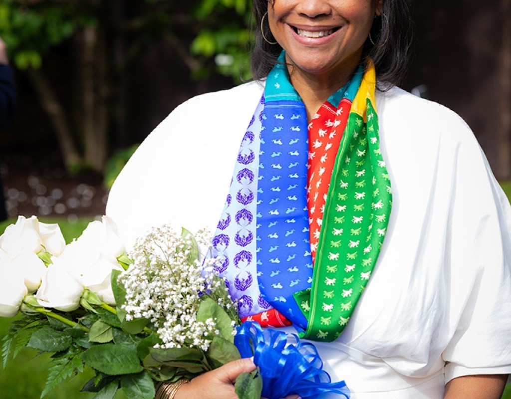 Danielle Holley wearing the scarf with all the colors for all the classes before the Laurel Parade.