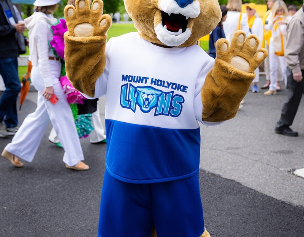 A refreshed Mount Holyoke College mascot: Paws