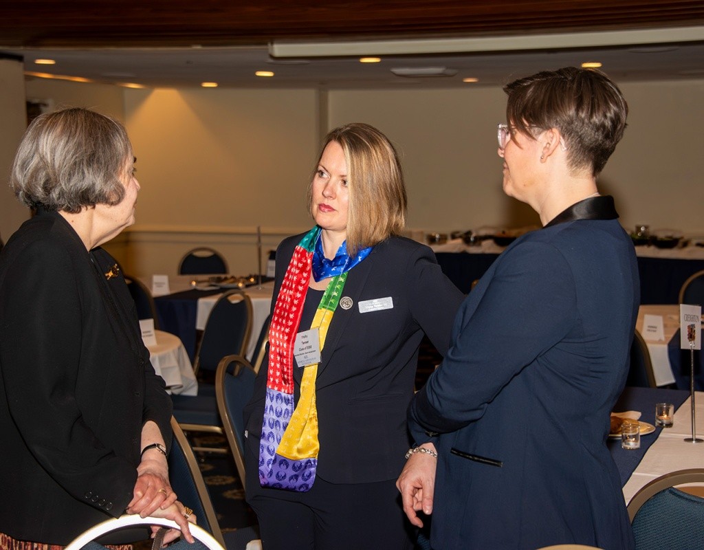 MHC in DC - Trisha Tanner '00 with alums