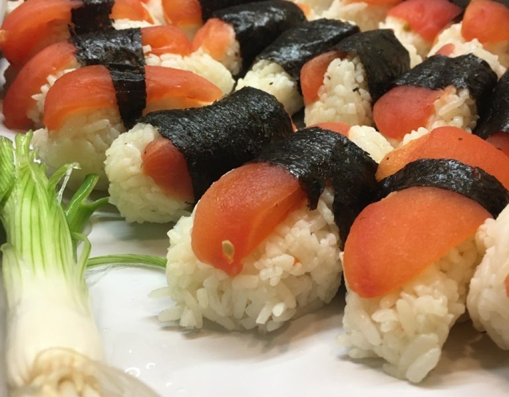 Vegan Sushi Tomato Seaweed Wrap