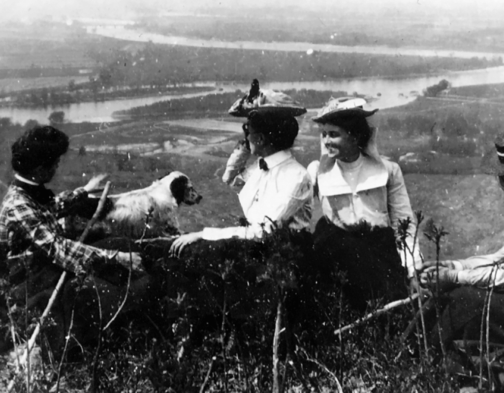 Mountain Day 1903 - Mount Holyoke College