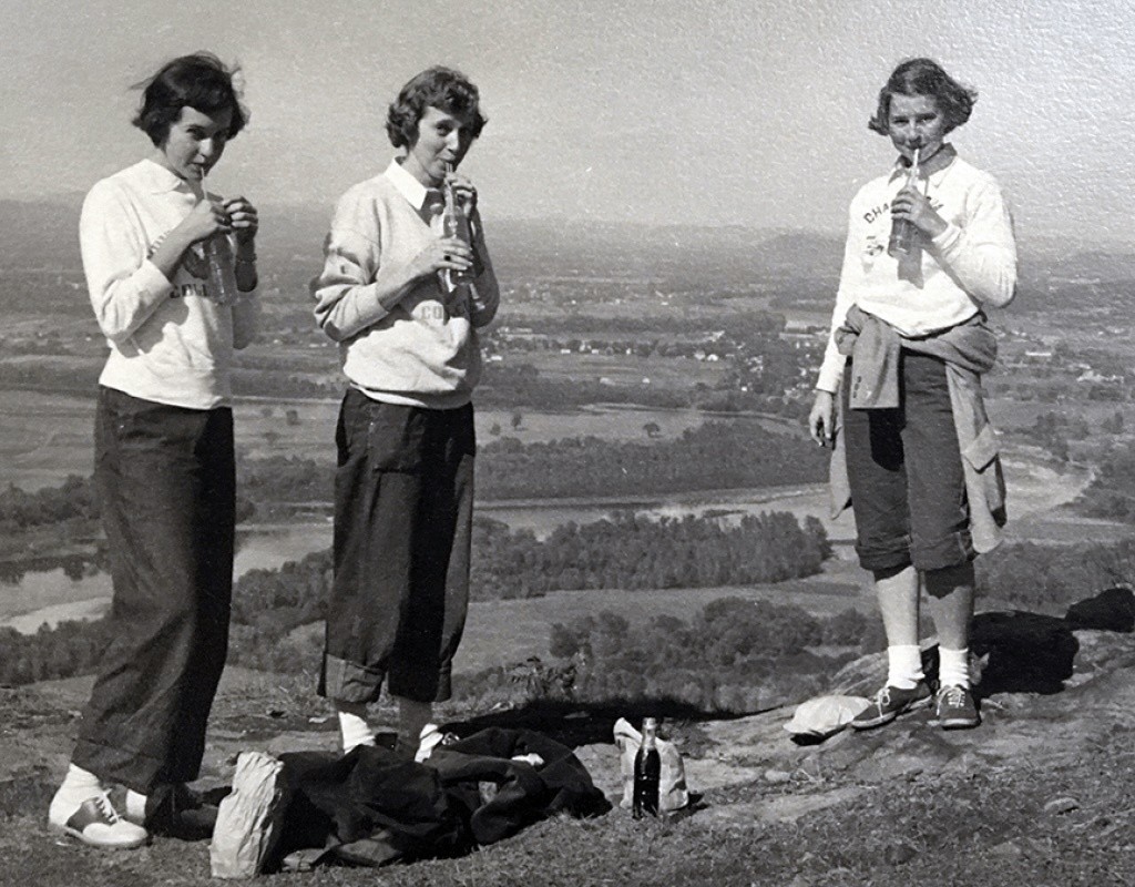 Mountain Day 1940 - Mount Holyoke College