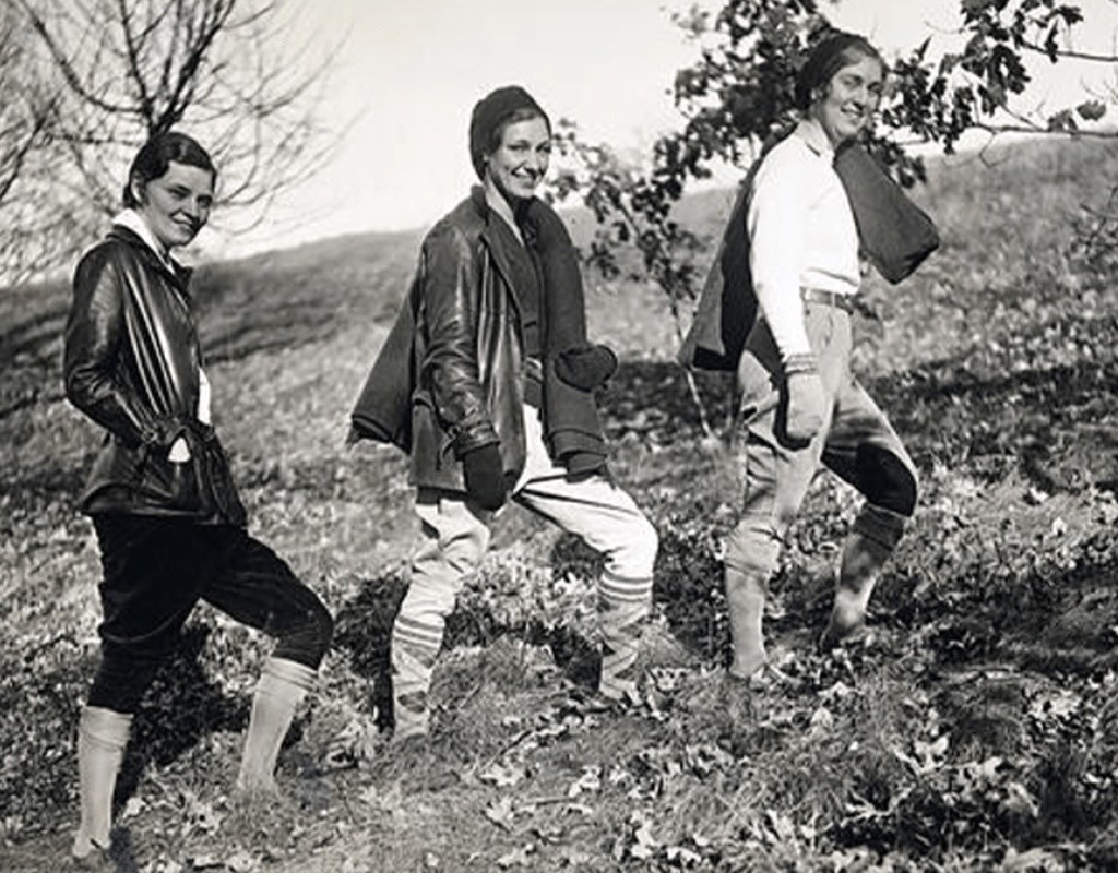 Mountain Day 1930 - Mount Holyoke College