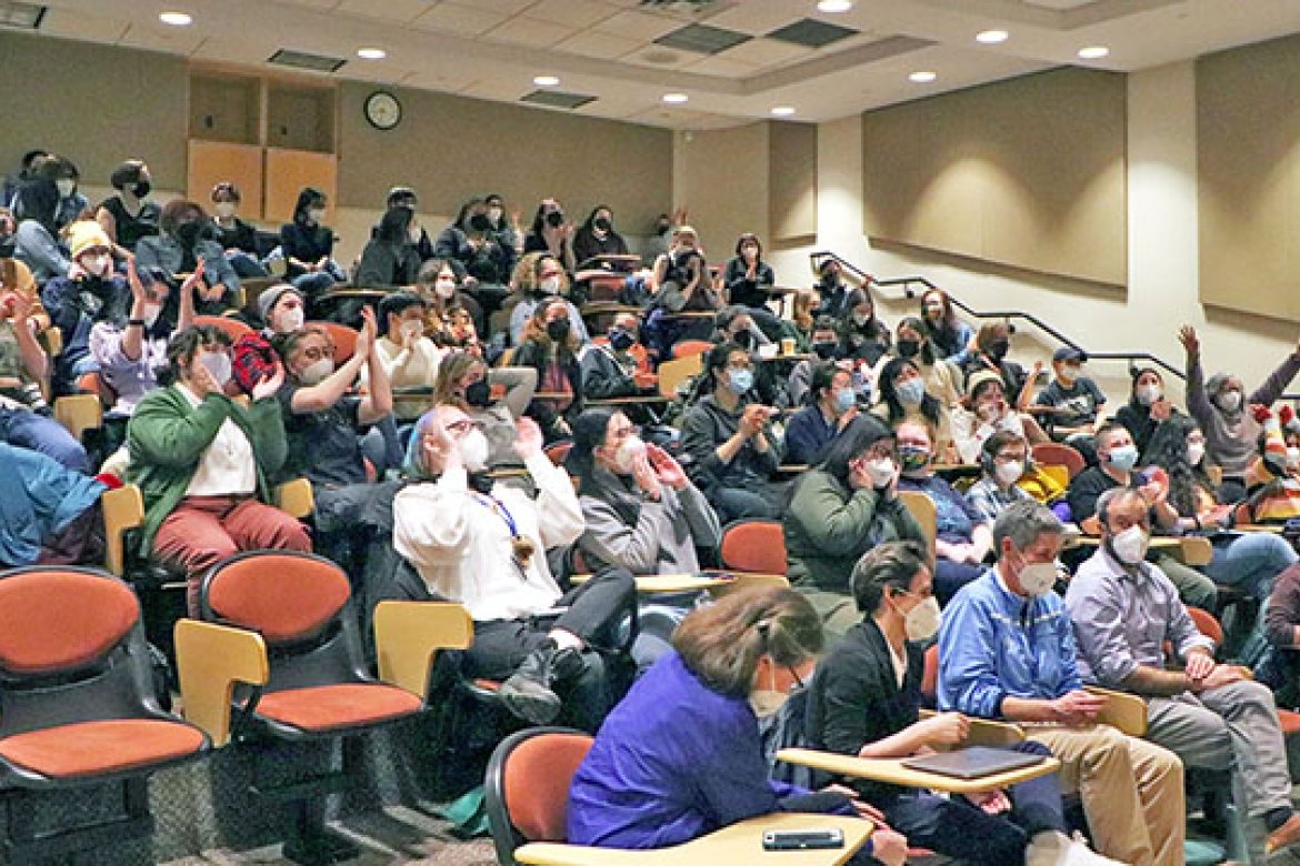 At Mount Holyoke’s annual Latke-Hamentaschen Debate, community members square off to argue why their team’s Jewish delicacy is better. Photo credit: Margaret Berry '25.