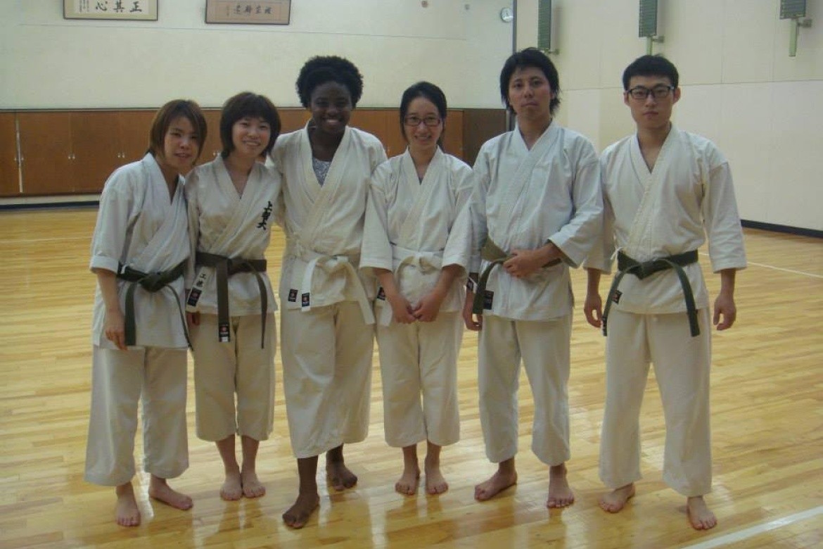 Mengjia Wan, fourth from the left, at Sophia University.