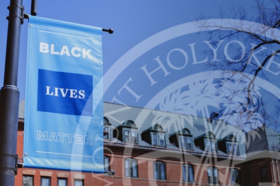 A "Black Lives Matter" banner on a lamp post at MHC.