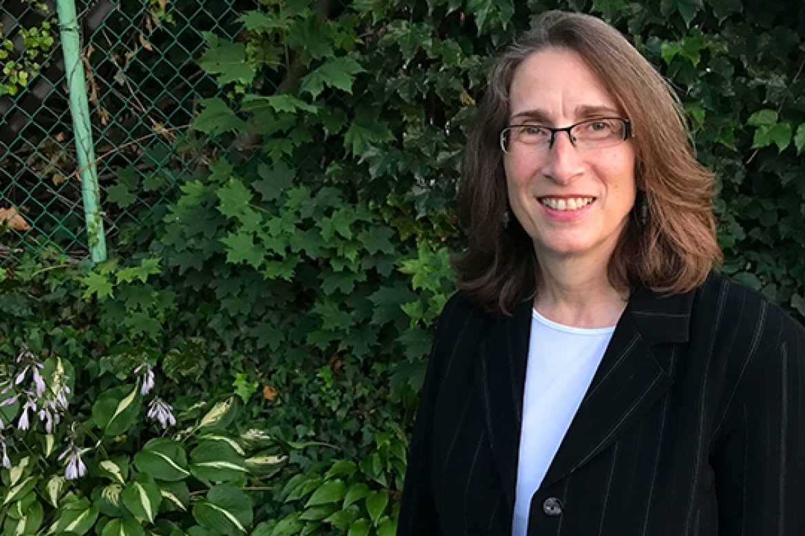Robin Randall will lead Mount Holyoke’s Office of Admission for the year, beginning in September.