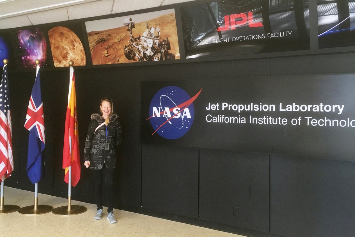 Sara Schnadt ’92 is an artist and software systems architect for NASA. 