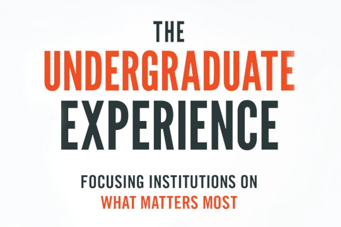 A new book applauds Mount Holyoke’s Lynk experience.