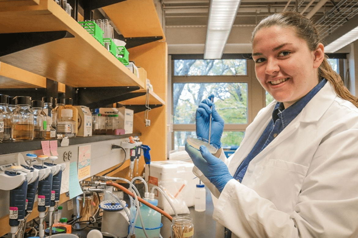 Megan Littlehale ’19 inside the Camp lab, Carr Laboratory