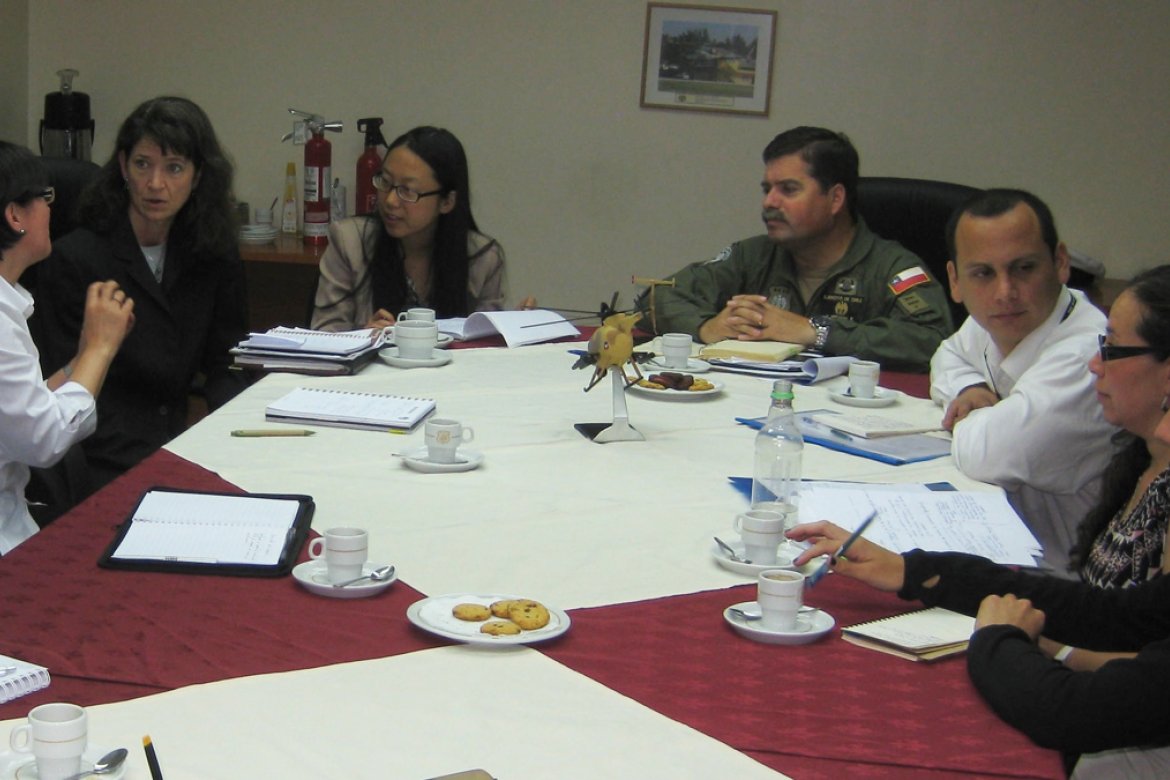 Doing consecutive interpreting for a joint project between the Chilean Ministry of Environment, UNDP and Chilean Air Force on halon reduction and recycling in early 2014.