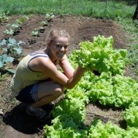 Allison Fisher ’14 in a garden