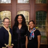 (l-r) Interim President Beverly Daniel Tatum, Mona Sutphen ’89 and Natasha Mohanty ’03