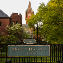 Photo of the Mount Holyoke College sign