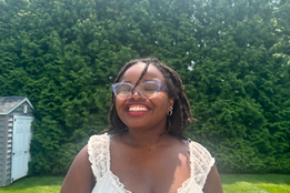 Juliet B ’28 (she/her), Student Ambassador
