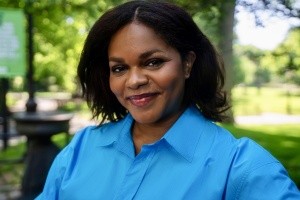 Alessandra Hickson ’09