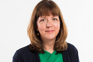 Lisa Stoffer, ssociate vice president for foundation relations and sponsored research, starts at Mount Holyoke College on August 11, 2025.