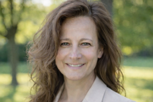 Julie Ogg
