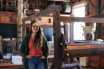 Erin Hancock ’20’s love of weaving has gotten her interested in Scottish culture, music and language.  (Most photos by Skylar Hou ’22.)
