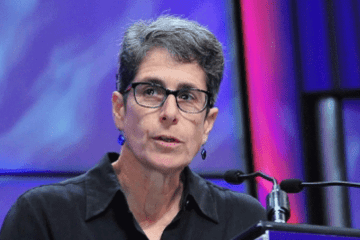 Valerie Barr ’77 is the first Jean E. Sammet Professor of Computer Science.