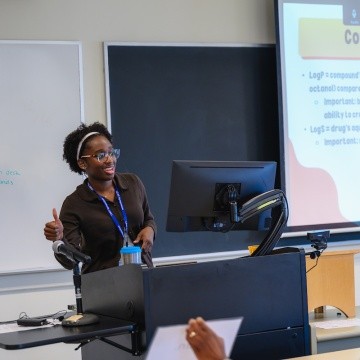 Student presenting at the LEAP Symposium at Mount Holyoke College in October, 2025.