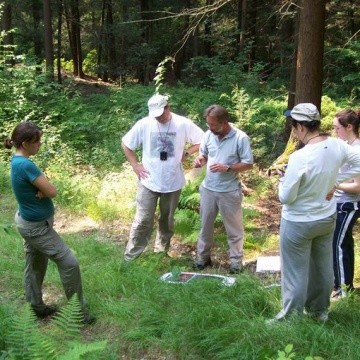 Dr. Millette and Dr. Orwig from Harvard Forest working with students at Quabbin Reservoir.