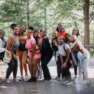 Students along the road headed to the summit on Mountain Day 2022
