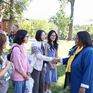 President Holley meets with students