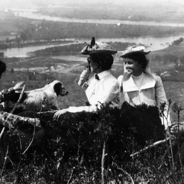 Mountain Day 1903 - Mount Holyoke College