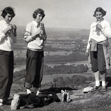 Mountain Day 1940 - Mount Holyoke College