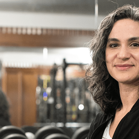 Laura Khoudari ’00 