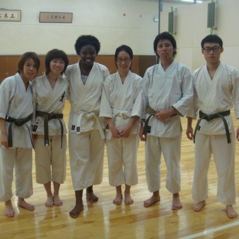 Mengjia Wan, fourth from the left, at Sophia University.