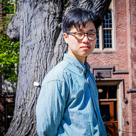 Hanh M. Pham ’26, a senior at Mount Holyoke College