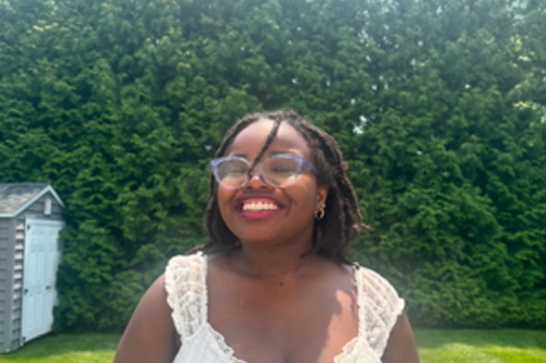 Juliet B ’28 (she/her), Student Ambassador