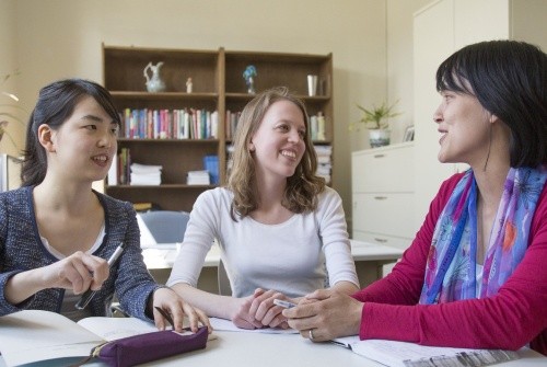 Becky W. Packard meeting with students