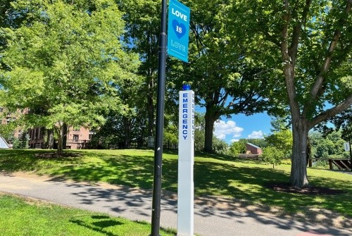 An emergency pole on the Mount Holyoke College campus