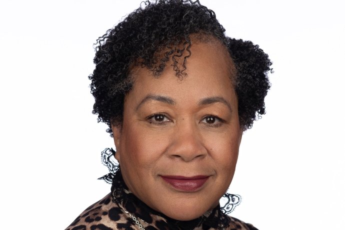 Diane Jones Lowrey, Alumnae Association Board of Trustees