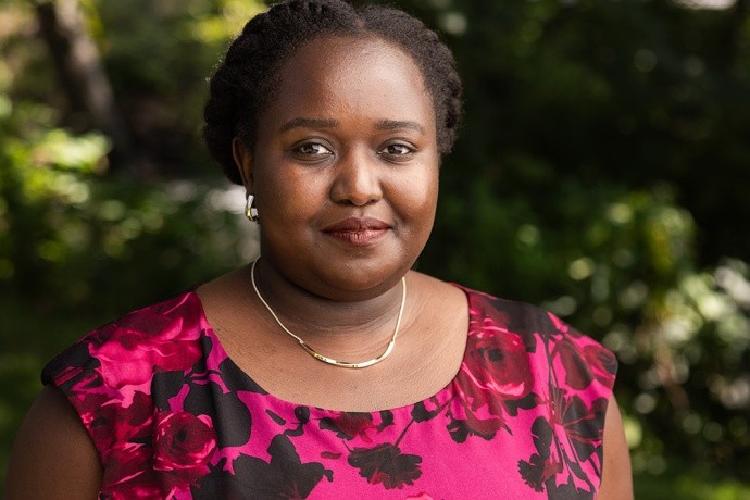 Diane Uwacu on the Mount Holyoke campus in 2023. Photo by Joanna Chattman.