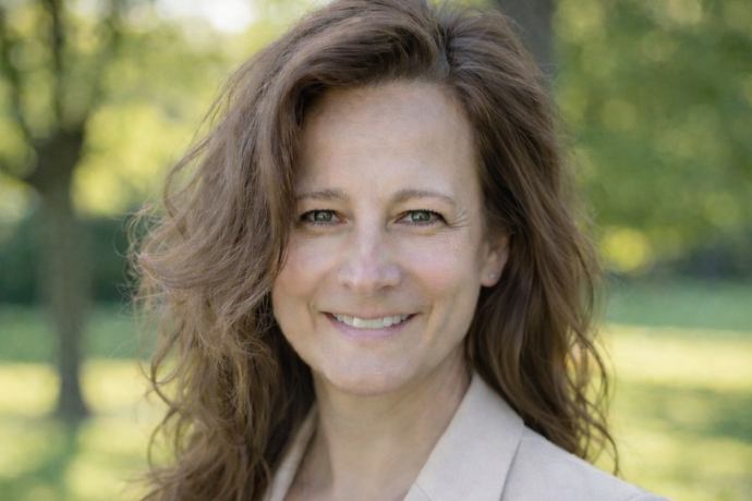 Julie Ogg