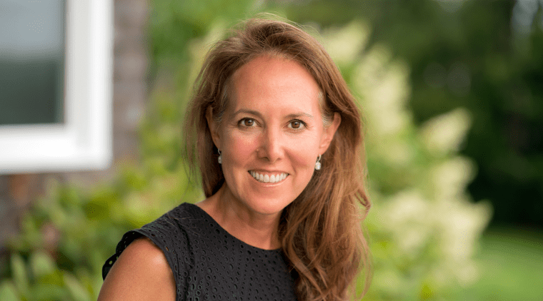 Hallie Nath ’92, photo credit ©jenniferleephotography