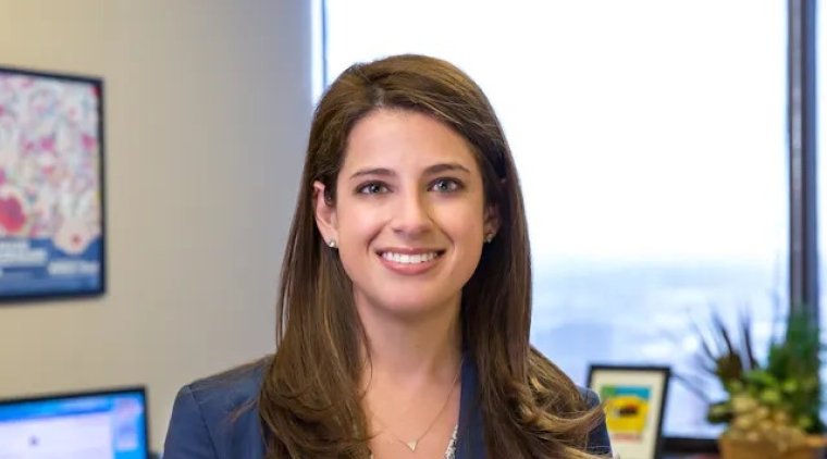 Alexandra Crean ’12