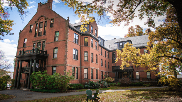 Mead Hall at Mount Holyoke College